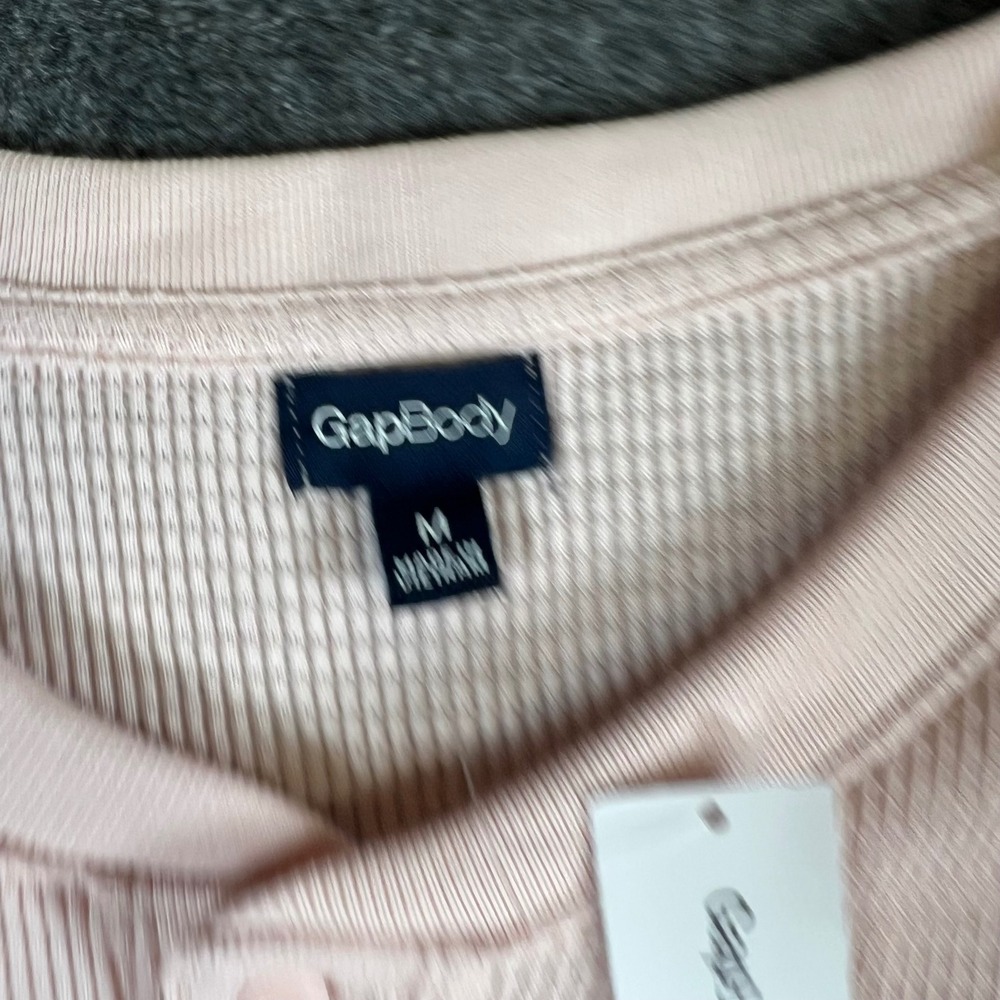 GapBody Womens Pink Waffle Knit Henley Long Sleeve Lounge Top Medium New - Picture 3 of 11